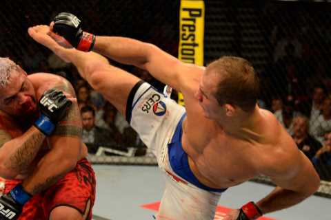 ‘Mike Tyson owes me $50k!’ –  Junior dos Santos reveals how boxing legend persuaded UFC to strip..