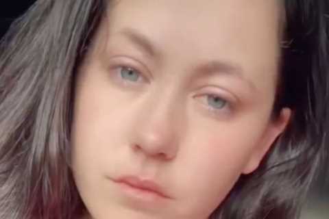 Teen Mom Jenelle Evans shares new video &amp; runs with son Kaiser, 7, and daughter Ensley, 4, amid ..