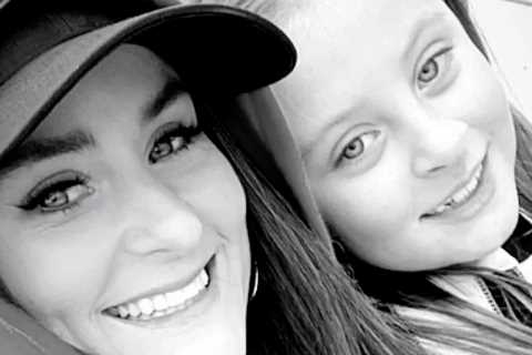 Teen Mom Leah Messer’s youngest daughter Addie, 8, looks all grown up in new selfie with mom