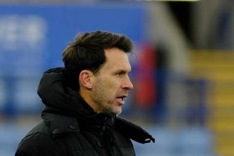 Manchester City boss eyes statement win against Chelsea as Citizens aim to gain ground on WSL champs