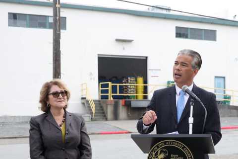 Amazon agrees to pay $500,000 in California over claims that it hid Covid-19 cases from workers.