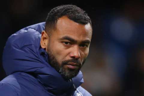 Chelsea legend Ashley Cole hopes Hudson-Odoi will rethink England U21 snub after youngsters break..