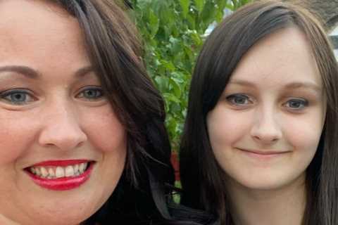 I found my teenage daughter’s cancer while brushing her hair
