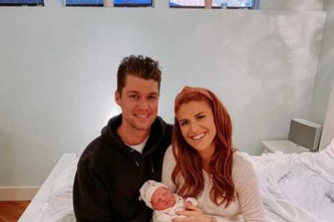 Little People’s Audrey Roloff posts intimate clip of water birth as husband Jeremy cries after..