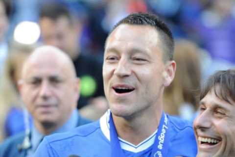 Strict Antonio Conte tells Chelsea legend John Terry to cut back on biscuits in brilliant Instagram ..