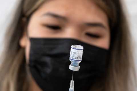 White House Plans Major Expansion of Covid Vaccine Production