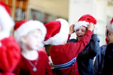 Schools forced to cancel Christmas school lunches and concerts for kids