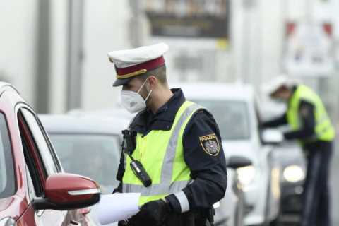Austria to plunge EVERYONE into full lockdown from Monday as Covid cases soar &amp; ‘bodies stored..