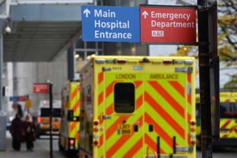 Daily UK Covid cases jump by 30 per cent in just two weeks to 40,004 as Europe battles virus surge