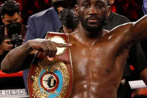 Terence Crawford stops Shawn Porter in round ten after TWO knockdowns before welterweight star..