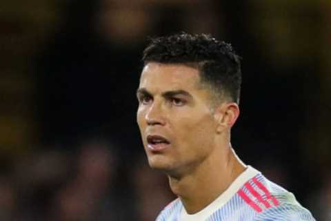 Pochettino could be set for awkward Cristiano Ronaldo meeting at Man Utd after his comments on GOAT ..