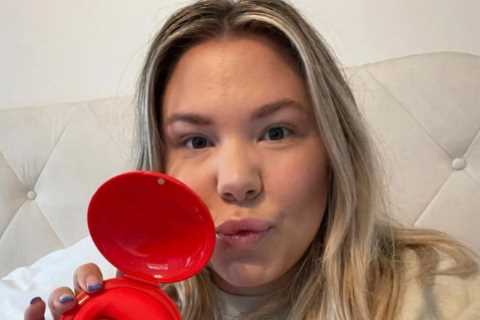 Teen Mom Kailyn Lowry vows to send free vibrators to fans after insisting she hasn’t had sex in..