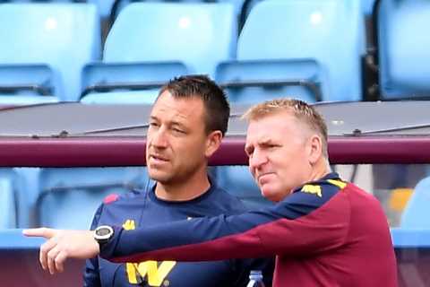 Chelsea icon John Terry reveals eye-opening advice from Dean Smith after laying into player who had ..