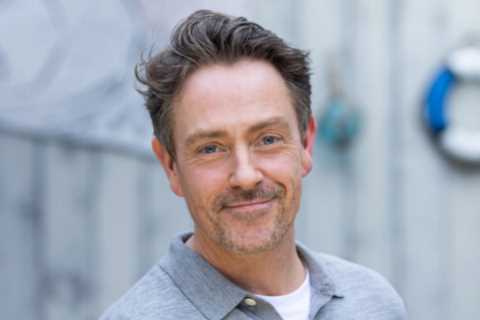 Emmerdale star Dominic Power joins Hollyoaks as a mysterious newcomer with a dark secret