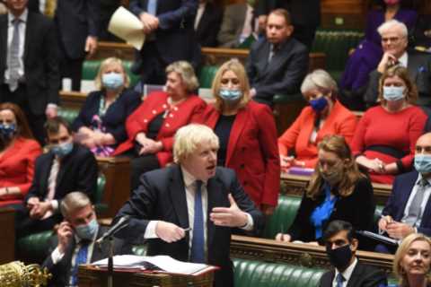 Bizarre moment Boris Johnson leaps in the air in animated clash with Keir Starmer who asks him: ‘Is ..