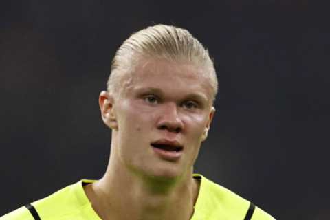 Man Utd transfer target Erling Haaland to be offered new deal by Borussia Dortmund… to void cheap..
