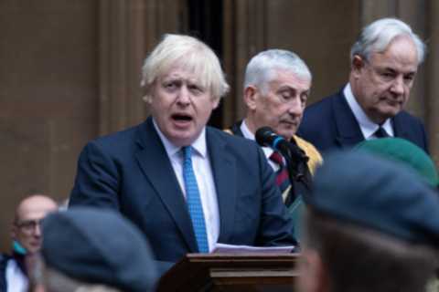 Boris Johnson accuses French of allowing migrant smugglers to ‘get away with murder’