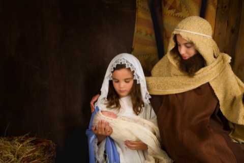 School nativities CAN go ahead this Christmas despite Covid concern as Grant Shapps says ‘let the..
