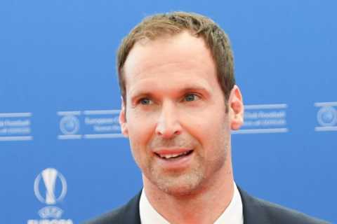 ‘New broom sweeps better’ – Chelsea legend Petr Cech warns Blues not to underestimate Man Utd after ..