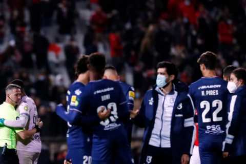 Benfica game stopped after Belenenses forced to field nine players including two goalkeepers due to ..
