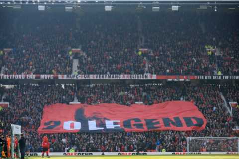 Man Utd ‘give fans green light to hold Solskjaer banner at Arsenal clash in touching tribute to..