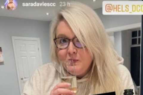 Strictly star Sara Davies posts pic of rarely seen lookalike sister as they have a wine and cheese..