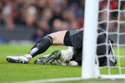 ‘Up on his feet a moment later’ – Shearer slams Man Utd goalkeeper De Gea for staying down injured..
