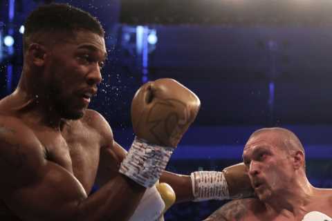 Anthony Joshua given Christmas deadline to step aside and give Tyson Fury and Oleksandr Usyk..