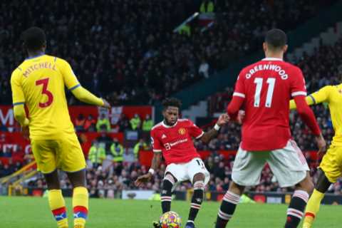‘Thought he could only shoot with his left’ – Man Utd boss Rangnick hilariously pokes fun of Fred..