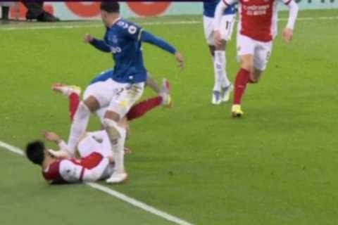 Gary Neville accuses Ben Godfrey of PURPOSELY stamping on Arsenal star Tomiyasu’s face as Piers..