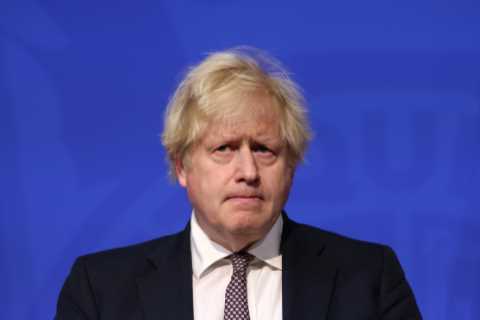 Boris Johnson to hold No10 press conference at 6pm TONIGHT to announce triggering of Plan B Covid..