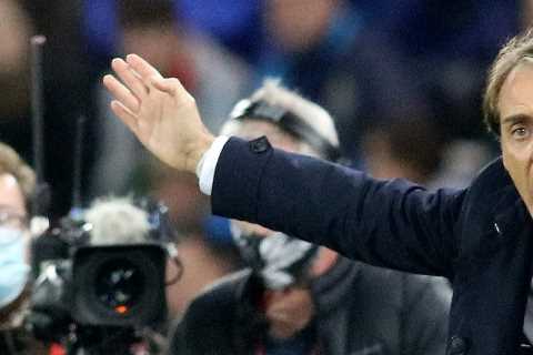 Roberto Mancini rules himself out of Man Utd running amid reports ex-Man City boss has ‘Premier..