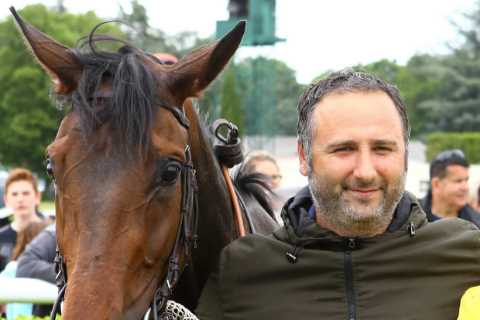 Ascot-winning trainer arrested in four-hour raid into alleged racehorse doping, report claims