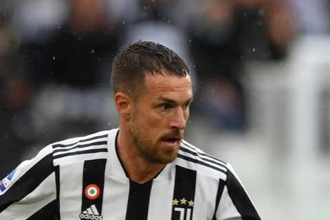 Everton ready to offer ex-Arsenal star Aaron Ramsey Juventus escape as Benitez lines up January..