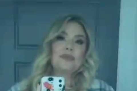 Teen Mom Kailyn Lowry claps back at fan that criticizes women who ‘wear tons of makeup’ after..