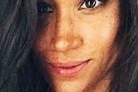 Unearthed photo shows Meghan Markle in her Suits days – posing with sweet note made for her by..