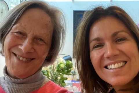 GMB’s Susanna Reid poses with her rarely seen lookalike mum on her 51st birthday