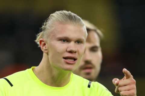 ‘Foul swoop’ – Man Utd icon Gary Neville hits back at Mino Raiola after agent said Erling Haaland..