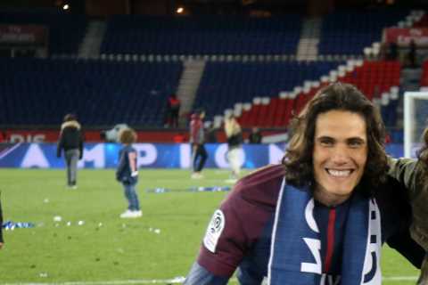 Man Utd star Edinson Cavani wanted by Corinthians as striker’s brother ‘holds transfer talks with..