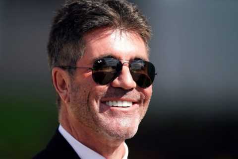 What time is Simon Cowell’s Walk the Line on ITV tonight?