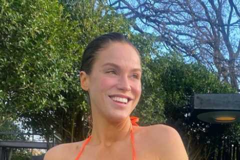 Inside Vicky Pattison’s spa break with rarely seen mum as she relaxes with cocktails and in a hot..