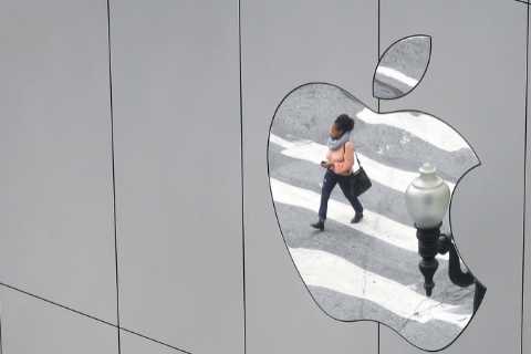 The Labor Department is investigating Apple’s treatment of employees.