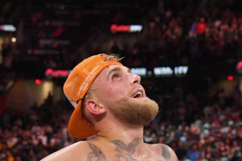 ‘He could go 10 rounds’ – Jake Paul set for career-light weight in Tyrone Woodley rematch after..