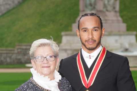 Meet Lewis Hamilton’s family including elusive mum who joined him for knighthood, dad he sacked and ..