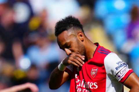 Arsenal icon Patrick Vieira says Gunners must find ‘positive leader’ after Aubameyang dramatically..