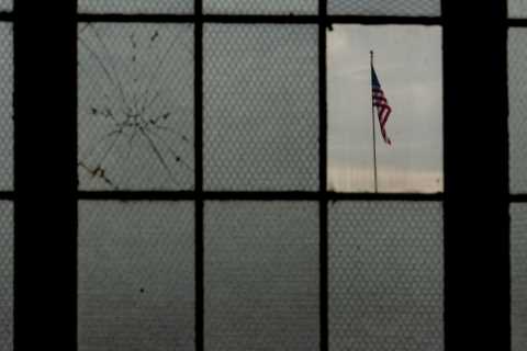Waterboarded Prisoner Has Drowning Nightmares Two Decades Later, Doctor Testifies