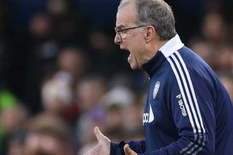 Leeds boss Bielsa threatened mob of Ultras with GRENADE while wearing pyjamas after Newell’s Old..