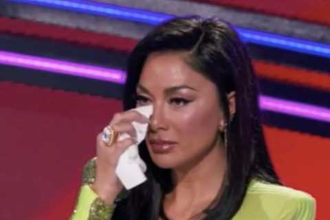 The Masked Singer’s Nicole Scherzinger breaks down in tears after her ‘baby’ Todrick Hall LOSES to..
