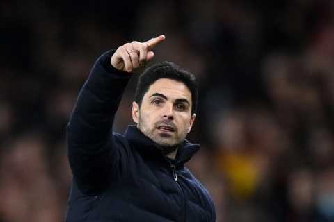 ‘Fans would walk through walls to wear the Arsenal shirt’ – Cole backs Arteta’s decision to axe..