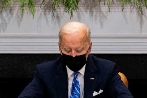 Biden Concedes Social Policy Bill Is Stalled as Immigration Plan Falters
